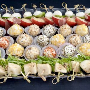 Плато Солени Бонбони и Деликатесни Шишчета